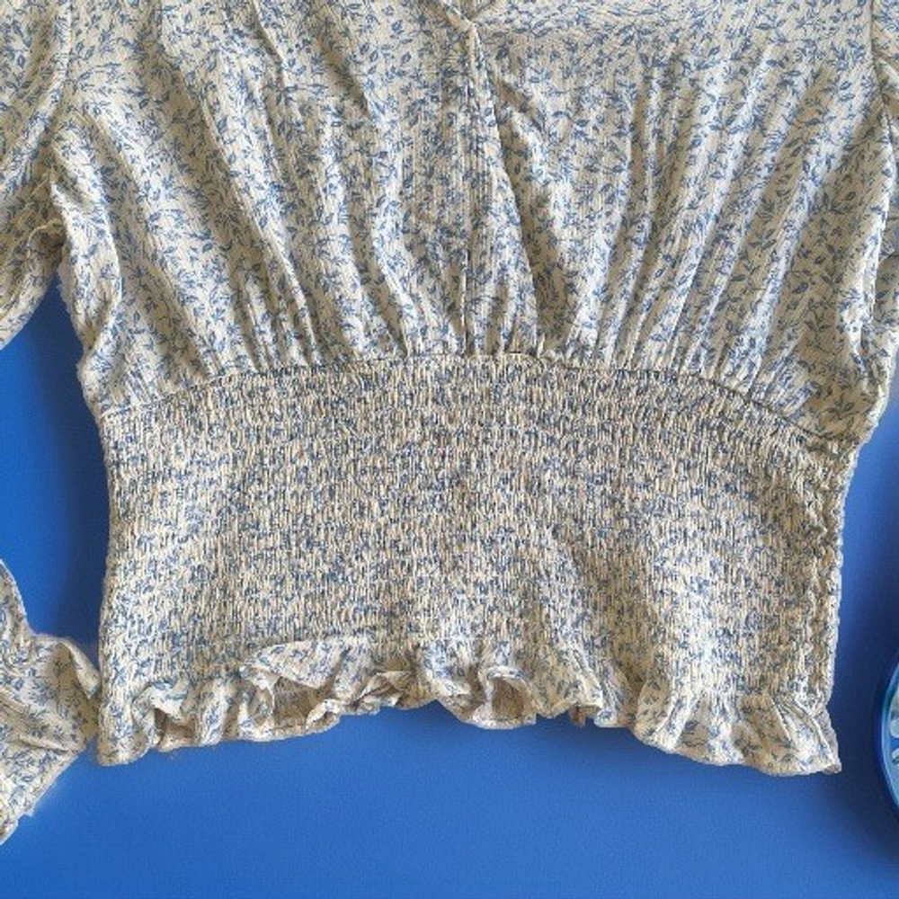 Paper Crane Puffy Sleeve Smock Top Blue & White Women’s Medium - Picture 3 of 10